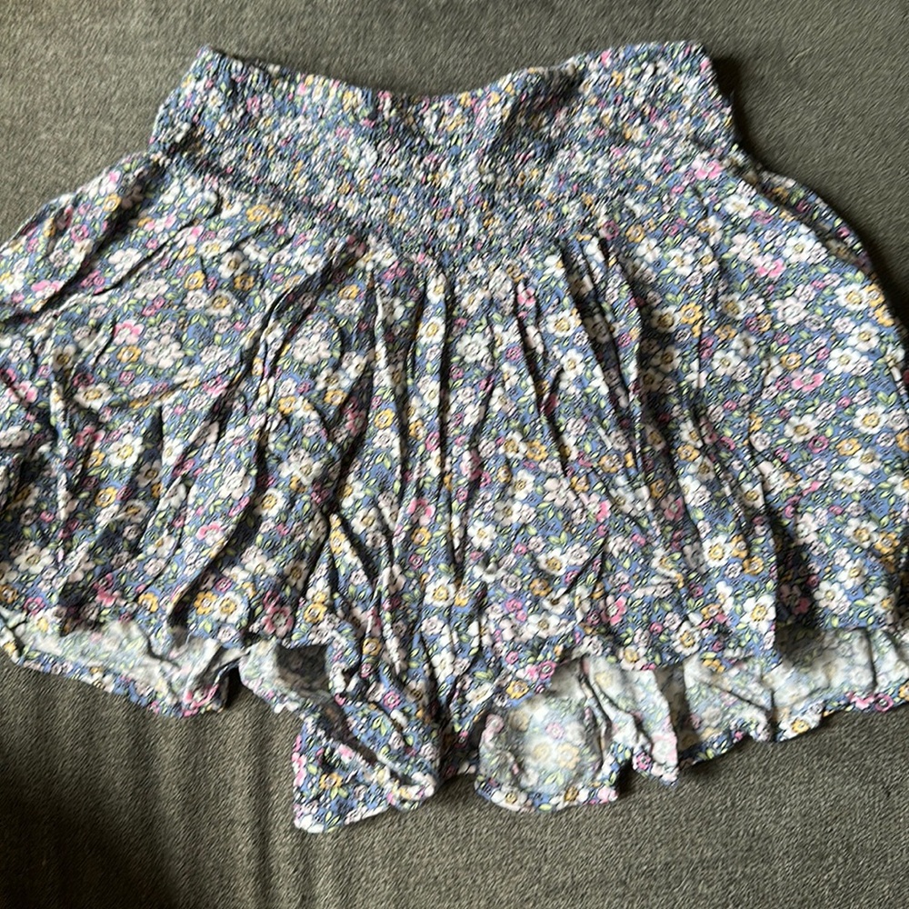 size small flowy shorts from forever 21